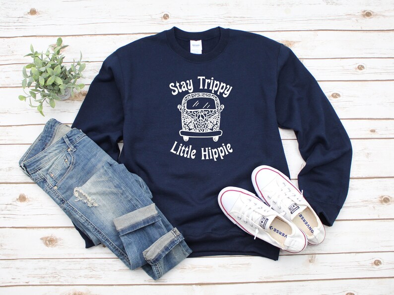 Sudadera hippie Stay Trippy, camiseta de los años 70, camiseta hippie, camiseta bohemia, camiseta con gráficos retro, ropa hippie, ropa hippie, camiseta retro imagen 4