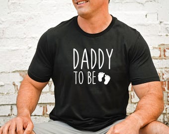 Daddy to Be Shirt - New Dad Gift, Dad Est. 2025 T-Shirt, Pregnancy Reveal TShirt, Expecting Father Tee, Baby Shower Announcement Outfit