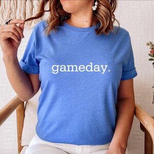 Maglietta per il giorno della partita, maglietta per il giorno della partita, maglietta sportiva da donna, maglietta grafica da baseball, calcio, basket, maglietta della squadra per il giorno della partita, regalo per mamma e papà sportivi immagine 6