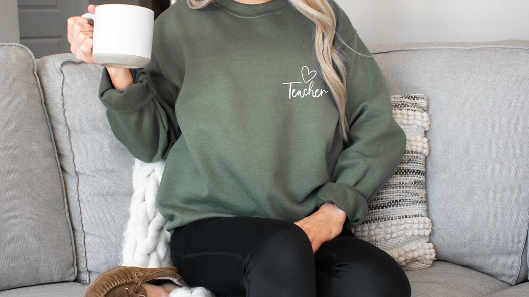 Teacher Shirts, Teacher Gifts, Teacher Crewneck Sweatshirt, Teacher Heart Pocket, Teacher Gift Ideas, Teacher Appreciation, Gift for Teacher