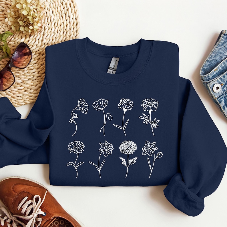 Custom Birth Month Flower Sweatshirt - Birthday Gift for Mom or Grandma, Mothers Day Present image 6