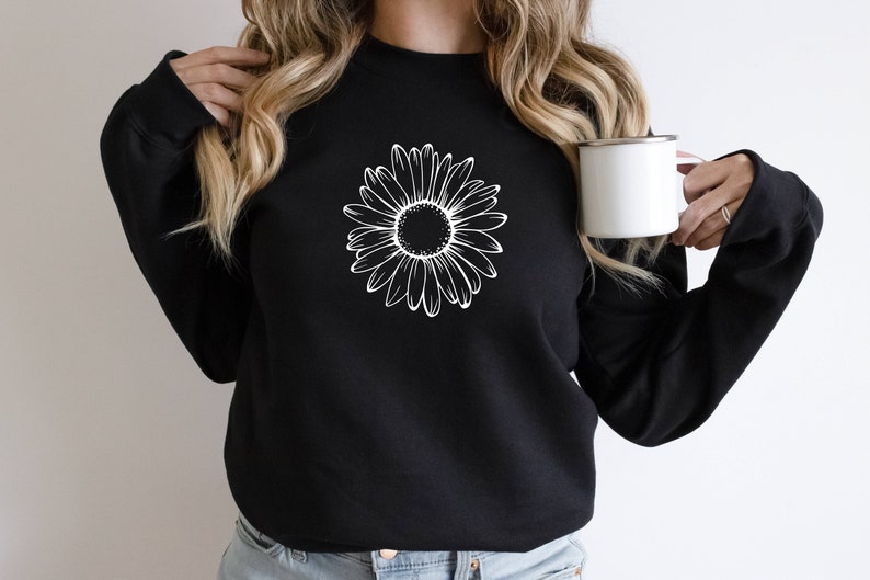 Daisy Sweatshirt, Daisy Women's Crewneck, Wildflower Shirt, Boho Graphic, Floral TShirt, Sweatshirt Active, Gift for Her image 2