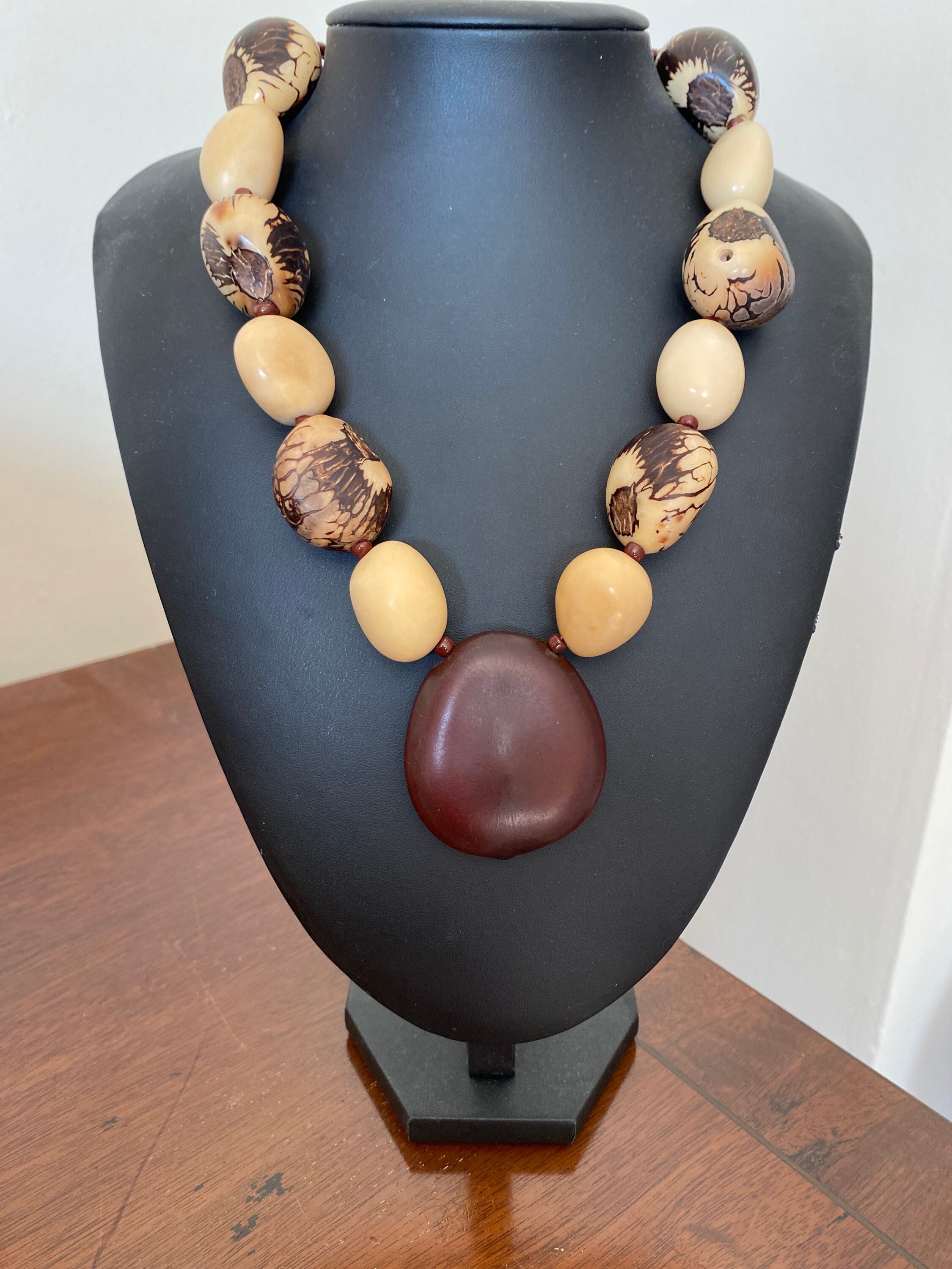 Nut beads polished tactile summer necklace glossy