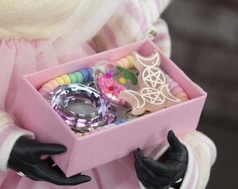 Doll gift box
