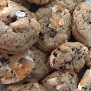 Vegan Marshmallow & Chocolate Chip Cookies