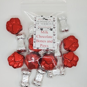 1/2 Pound Milk or Dark Chocolate Bite Sized Piece Dog Bones and Puppy Feet Bag