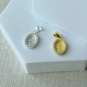 Miraculous Virgin medal pendant, 925 sterling silver and 18k gold plated medal pendant, Cubic zirconia Virgin Mary medal, Religious jewelry.