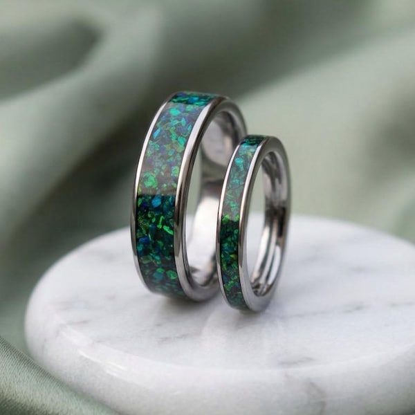 Vigselringar med opal och ädelstenar, ringset för honom och henne, jubileumsringar, parringar, ädelstenssmycken, opalringar, silverringar, ringar