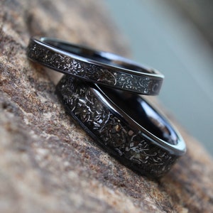 Anniversary rings for him best sale