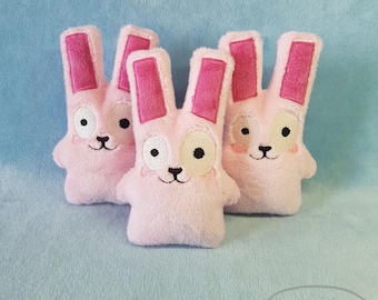 Freezer Bunny - Inspirado en LOS SIMS - Felpa - Pink Fluffy HandMade