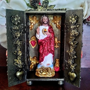 Sacred Heart of Jesus Christ Portable Travel Altar Shrine