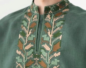 Camisa moderna bordada para hombre. Camisa de lino verde hecha a mano. Camisa etnofolk. Bordado para hombre. Regalo para él. Vyshyvanka. Camisa ucraniana.