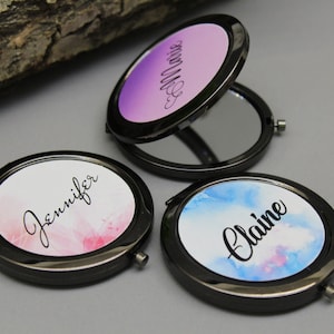 Zwarte compacte spiegel, gepersonaliseerde compacte spiegel, bruidsmeisjesspiegel, gunsten vrijgezellenfeest, monogram zakspiegel, bruidsmeisjesvoorstel
