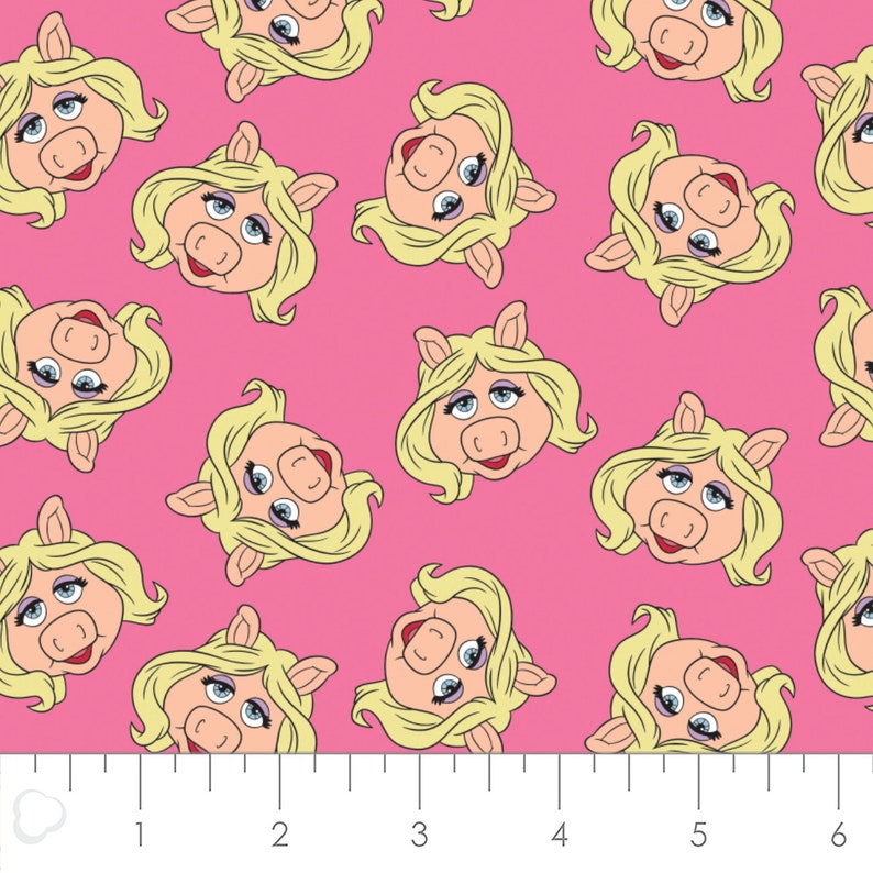 The Muppets Cotton Fabric by the Yard Camelot 85320103-2 Miss Piggy in Pink