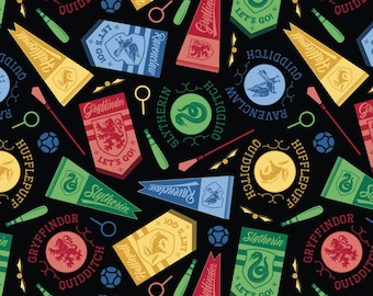 Tela de algodón de Harry Potter cortada a medida - Banderas de las casas de Harry Potter, color negro - Camelot 23800944-02