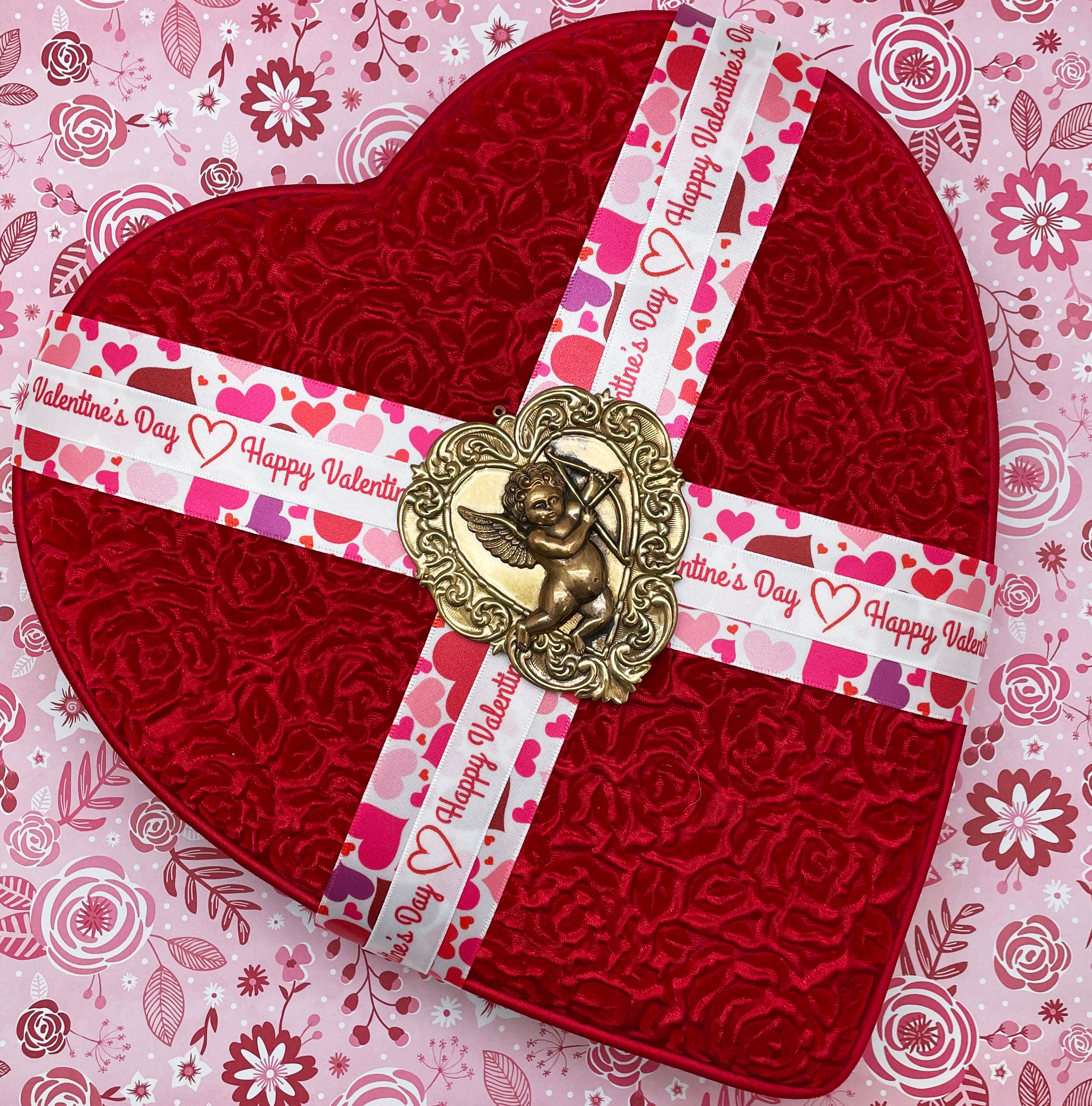 Valentine ribbon pink and red hearts tossed on 7/8 white satin, 10 yards