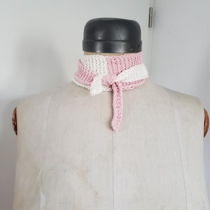 Sophie Scarf - lightweight pink/white scarf - ribbed pattern - hand-knitted