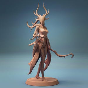 Sylvan Stalker Miniature | Tabletop RPG Miniature | Rescale Miniature | Roleplaying 3D Printed Fantasy Mini