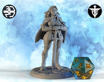 Female Firbolg Knight Miniature, Erdbeere | Twin Goddess Miniatures | Tabletop RPG Miniature | Roleplaying 3D Printed Fantasy Mini