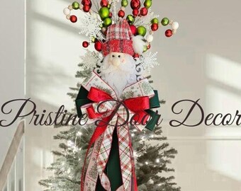 サンタのクリスマスツリートッパー、赤と緑のチェック柄のツリートッパーのリボン、ホリデーデコレーション、ファームハウスのクリスマスデコレーション、手作りのクリスマストッパー