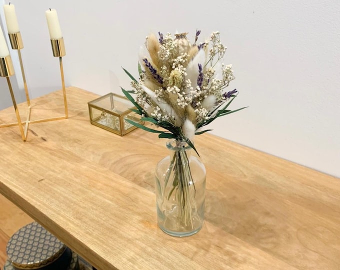 Featured listing image: Bouquet of dried flowers with soliflore