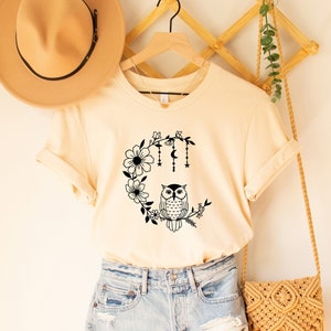 Floral Owl Moon Shirt, Boho Shirt for Her, Owl shirt, Summer Shirt, Birthday Gift, Shirt for Women, Shirt for Owl Lover Cute Shirt, Moon Owl