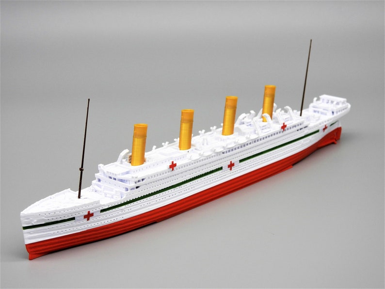 HMHS Britannic Model 2019 Design by TheRoller3d, 1 Foot in Length image 4