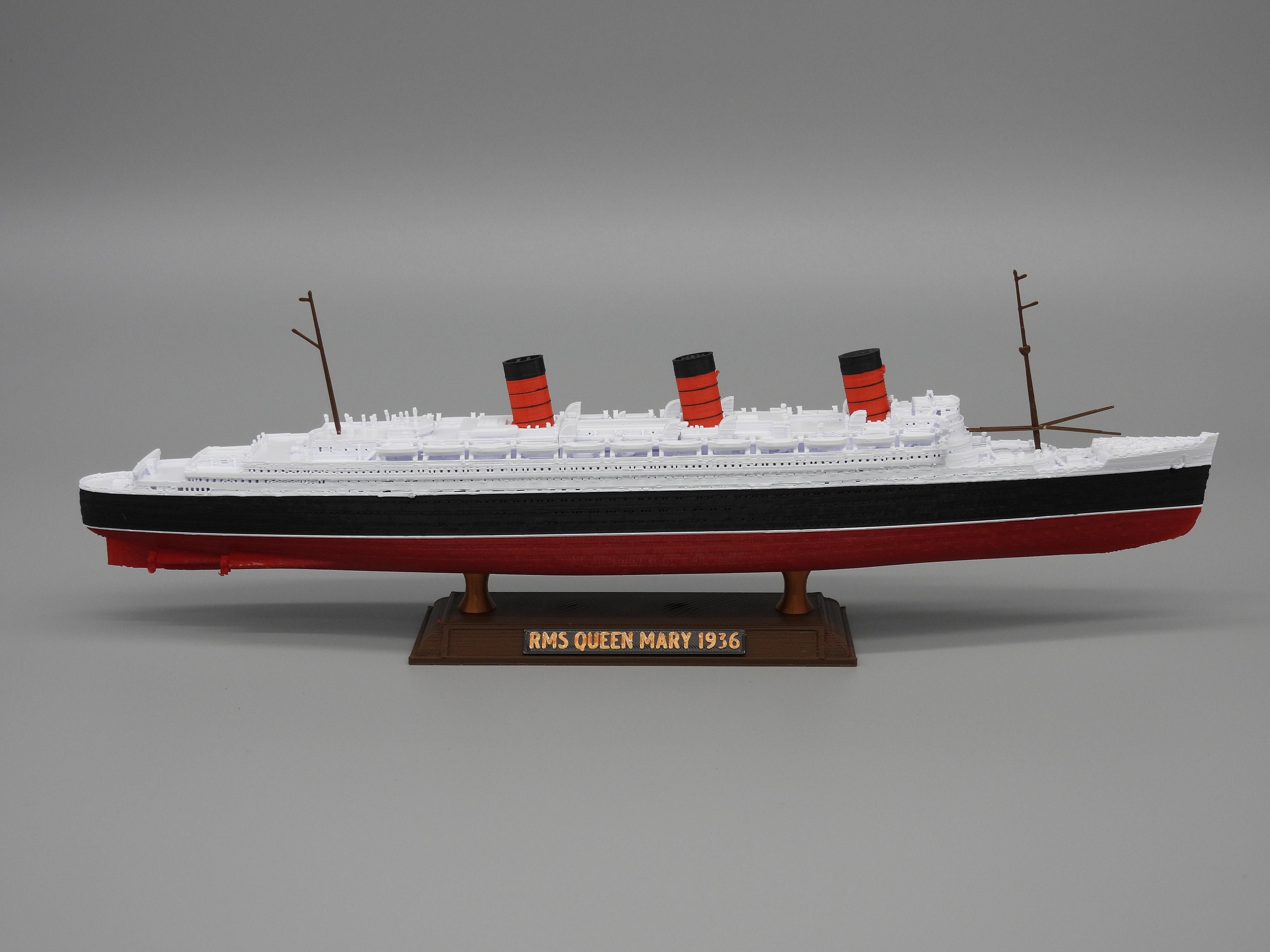 Queen Mary 木製モデル 船 クイーン・メリー号 クイーン・メリー2号 クルーズ船モデル LEDライト付き 86 cm (34