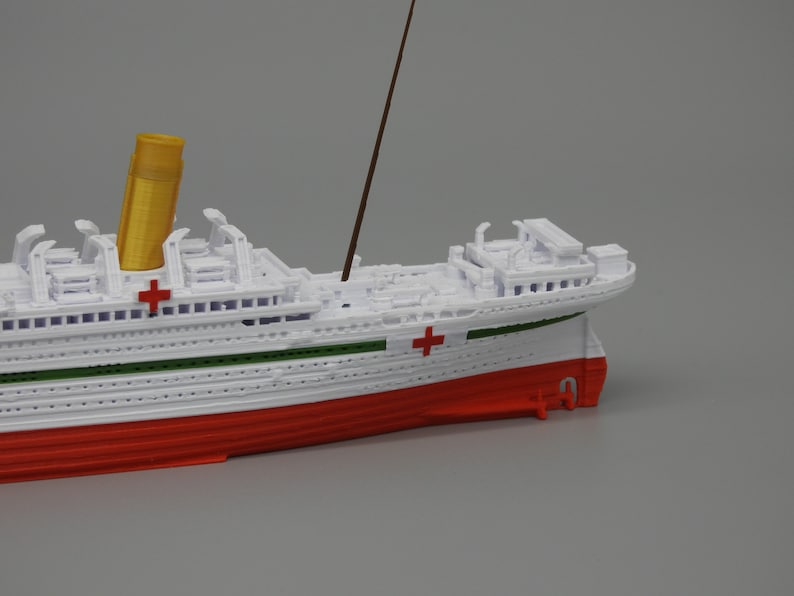 HMHS Britannic Model 2019 Design by TheRoller3d, 1 Foot in Length image 8