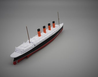 RMS ルシタニア モデル 全長 1 フィート、非常に精巧なレプリカ