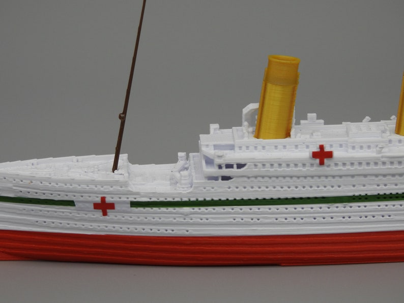 HMHS Britannic Model 2019 Design by TheRoller3d, 1 Foot in Length image 7