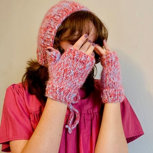 flip him off fingerless gloves knitting pattern | adult fingerless gloves beginner knitting pattern
