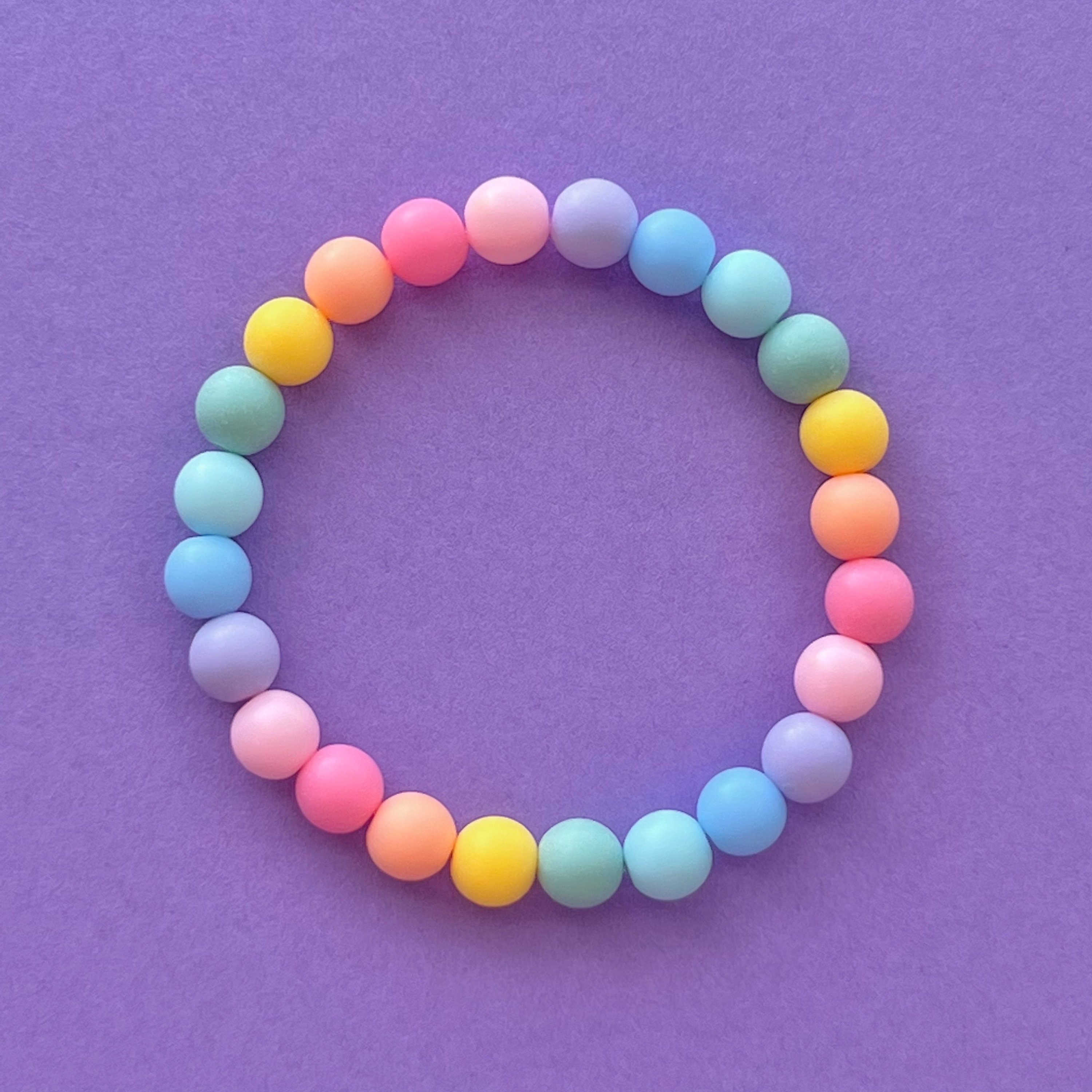 ビーズブレスレット パステルカラー パステルレインボーBubbleYayビーズブレスレット - Etsy 日本