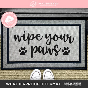 Wipe Your Paws Door Mat - Dog Doormat - Dog Mom - Outdoor Welcome Doormat - Funny Dog Lover Gift - Dog Mum - Outdoor Washable Rug