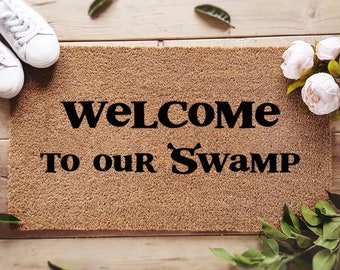 Shrek Willkommen zu unserer Sumpf-Fußmatte - Kokos-Willkommens-Matte - Housewarming Geschenke - Dreamworks Decor