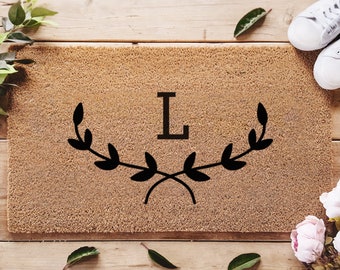 Custom Initials Doormat / Monogram Door Mat / Leaf Border Floral Decoration / Wedding Gift