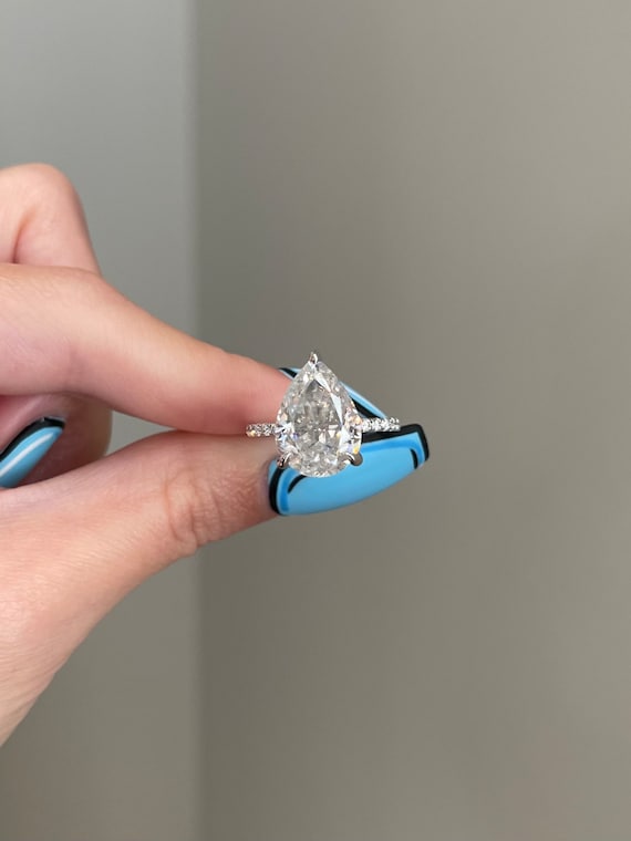 6.5 Carat Crushed Ice Pear Shape Moissanite Hidden Halo Pave Engagement Ring D VVS1 10K 14K 18K Gold Etsy UK