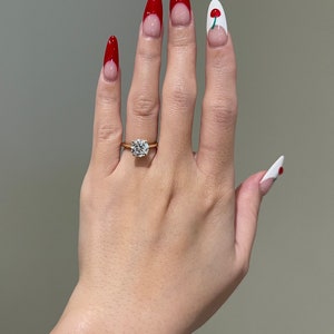 2 karaat briljante ronde Moissanite 4-polige W Basket Solitaire kathedraal verlovingsring, D VVS1, 10K, 14K, 18K goud, platina