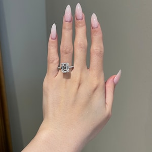 Bague de fiançailles en moissanite cachée halo 5 carats taille émeraude, D VVS1, or 10 carats, 14 carats, 18 carats et platine