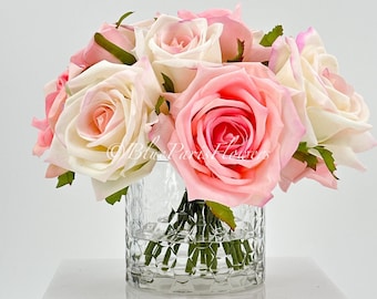 Arreglo de rosas con toques auténticos: decoración floral artificial de estilo francés
