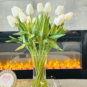 Real Touch White Tulip Arrangement: Modernt konstblommigt mittpunktsdekor bild 4
