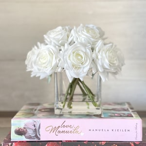 White Real Touch Roses Arrangement, Artificial Faux Centerpiece, Natural touch Flowers, Silk Faux Floral Roses in Glass Vase for Home Decor