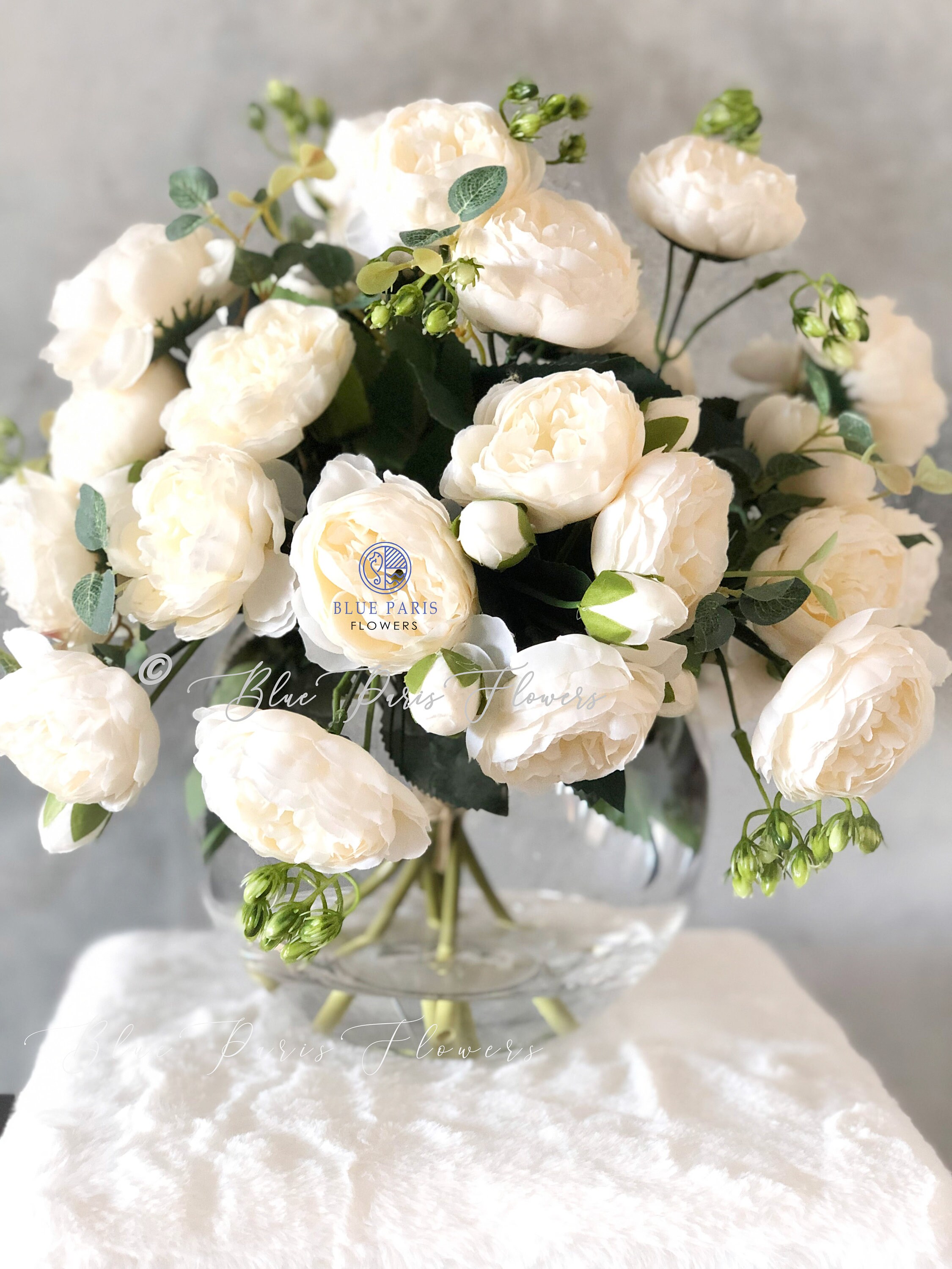 9 Peonie Artificiali Bianche, Realistiche Al Tatto, Per Centrotavola E Decorazioni, Set Da 30 Cm