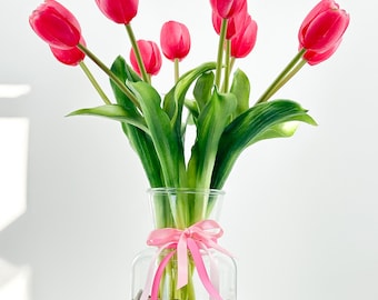 Arreglo floral de tulipanes rosas de tacto real: decoración floral artificial de estilo campestre francés.