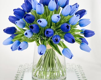 X-Large 54 Blue Tulips | Modern Faux Floral Arrangement | Real Touch Artificial Faux Forever Flowers in Glass Vase, Faux Flowers in Vase