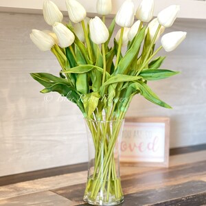 Real Touch White Tulip Arrangement: Modernt konstblommigt mittpunktsdekor bild 5