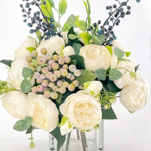 White Peonies/Berries/Blueberries Arrangement, Artificial Faux Centerpiece Faux FloralSilk Flowers in Glass Vase for Home Decor Blue Paris zdjęcie 6