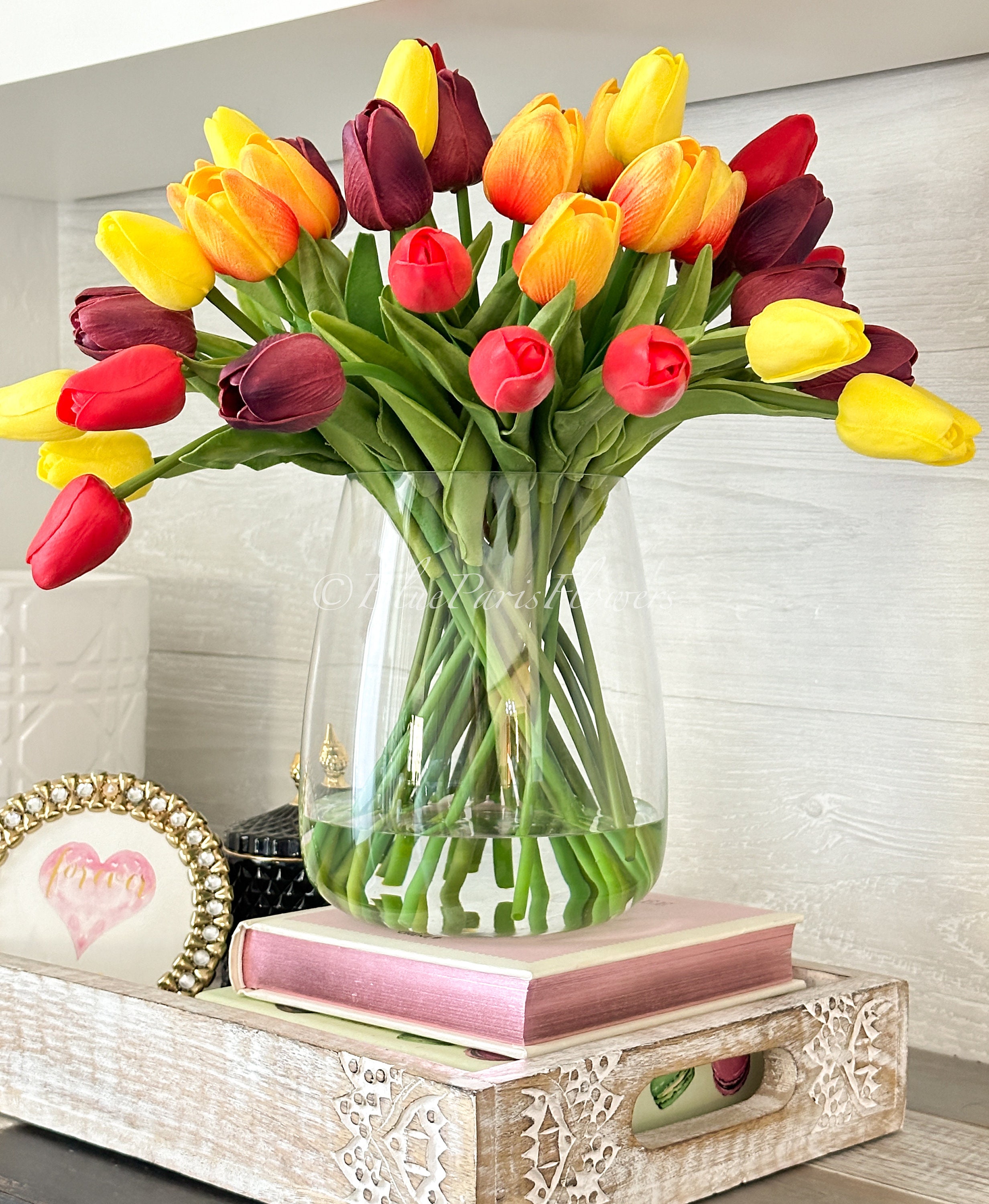 Arreglo de tulipanes con toques auténticos: centro de mesa con flores  artificiales de estilo rústico francés - Etsy México, image size:2465x3000