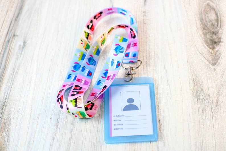 Cupcake Snacks,lanyard,Badge holder,cupcakes,Breakaway lanyard,lanyard,Teacher lanyard,Lanyard for keys Bild 1