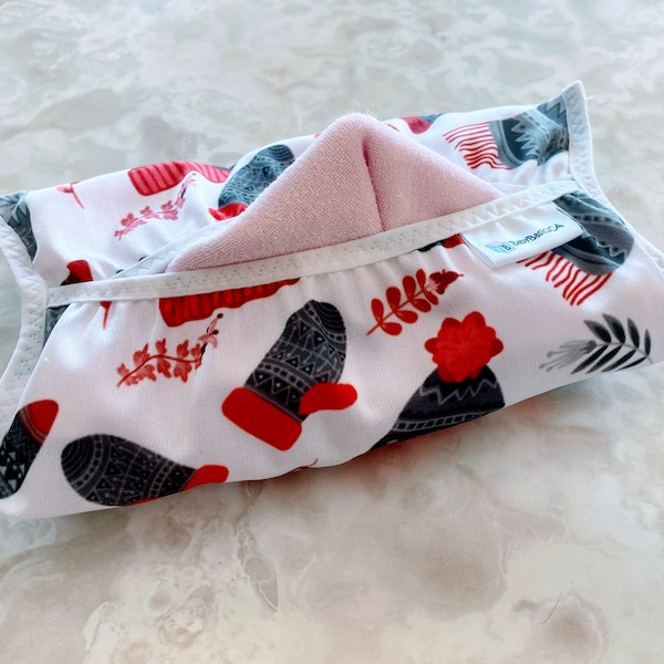 Sweater Weather Reusable Pouch & Cloth Wipes - cloth diaper wipes / diaper / handmade baby wipes / wipe case / wipe dispenser / wipe pouch